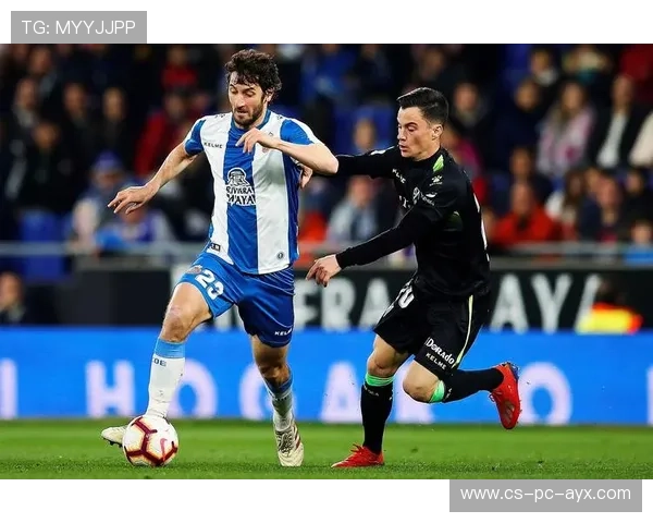 西班牙人防守对位与战术透视:足球哲学的典范 西班牙人防守对位与战术透视:足球哲学的典范